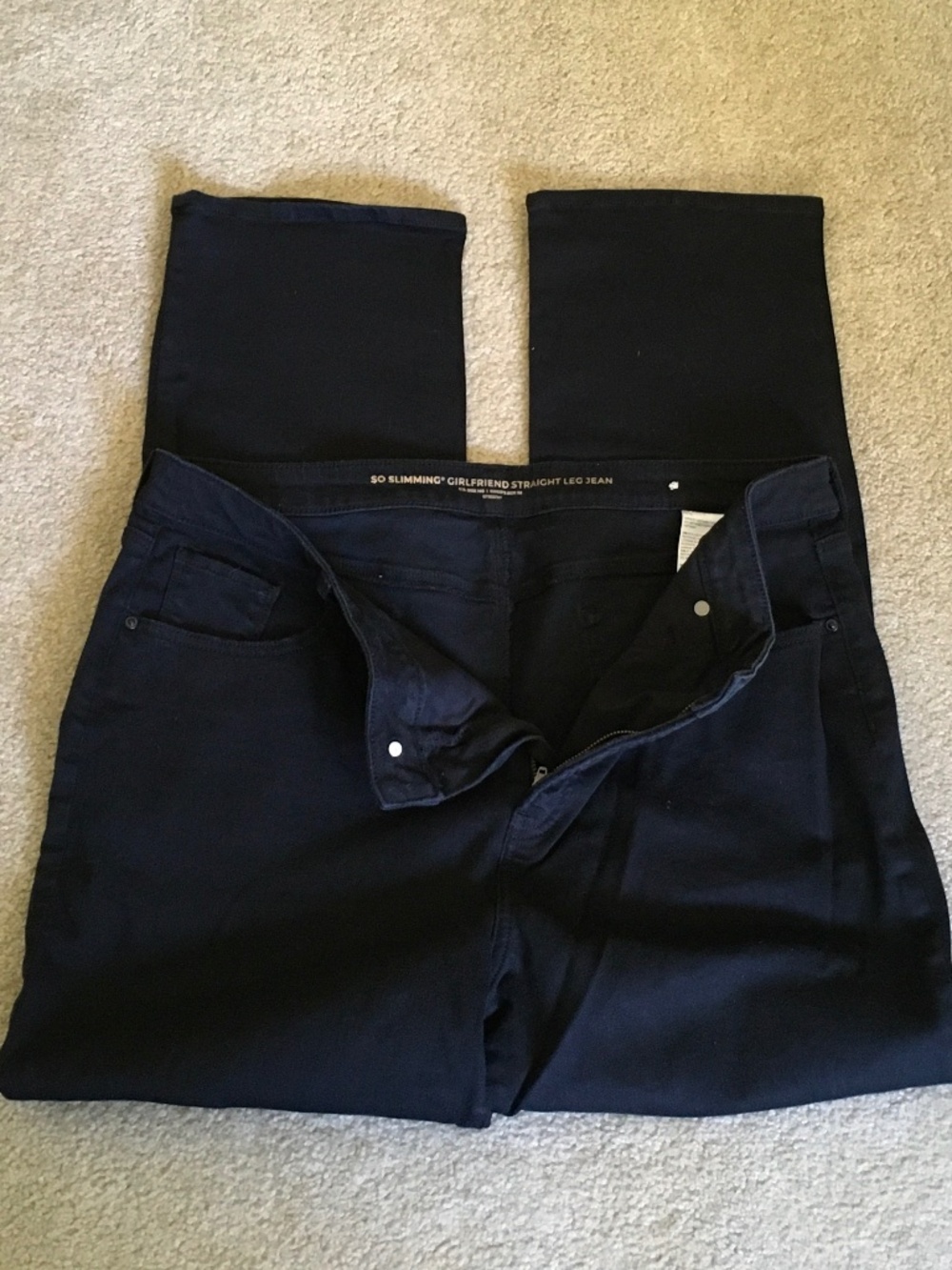 Chico’s black “So Slimming Girlfriend Straight Leg Jean” size 16S - Picture 2 of 4